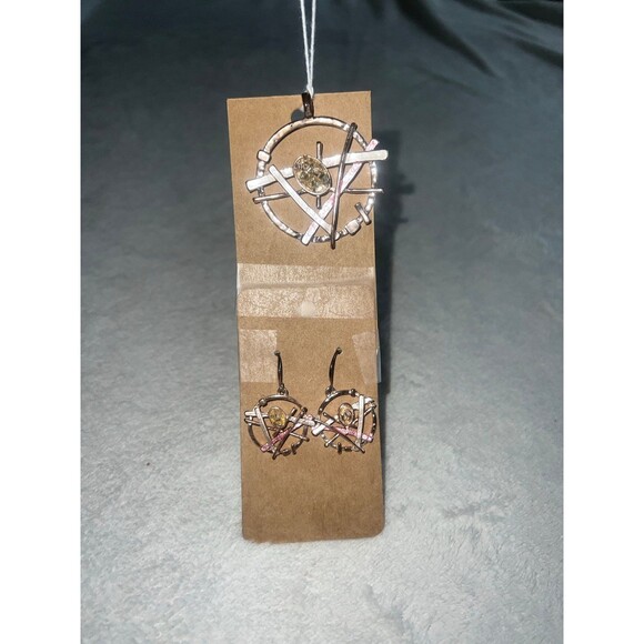 Vintage brooch & Earrings set - Picture 1 of 5